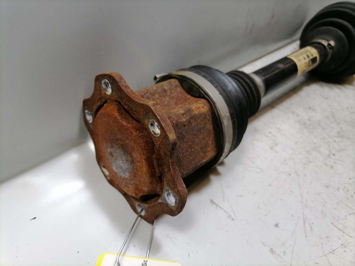 Audi A4 8K B8 original Gelenkwelle Antriebswelle vorn links 1.8TFSI 118kw Bj.2009